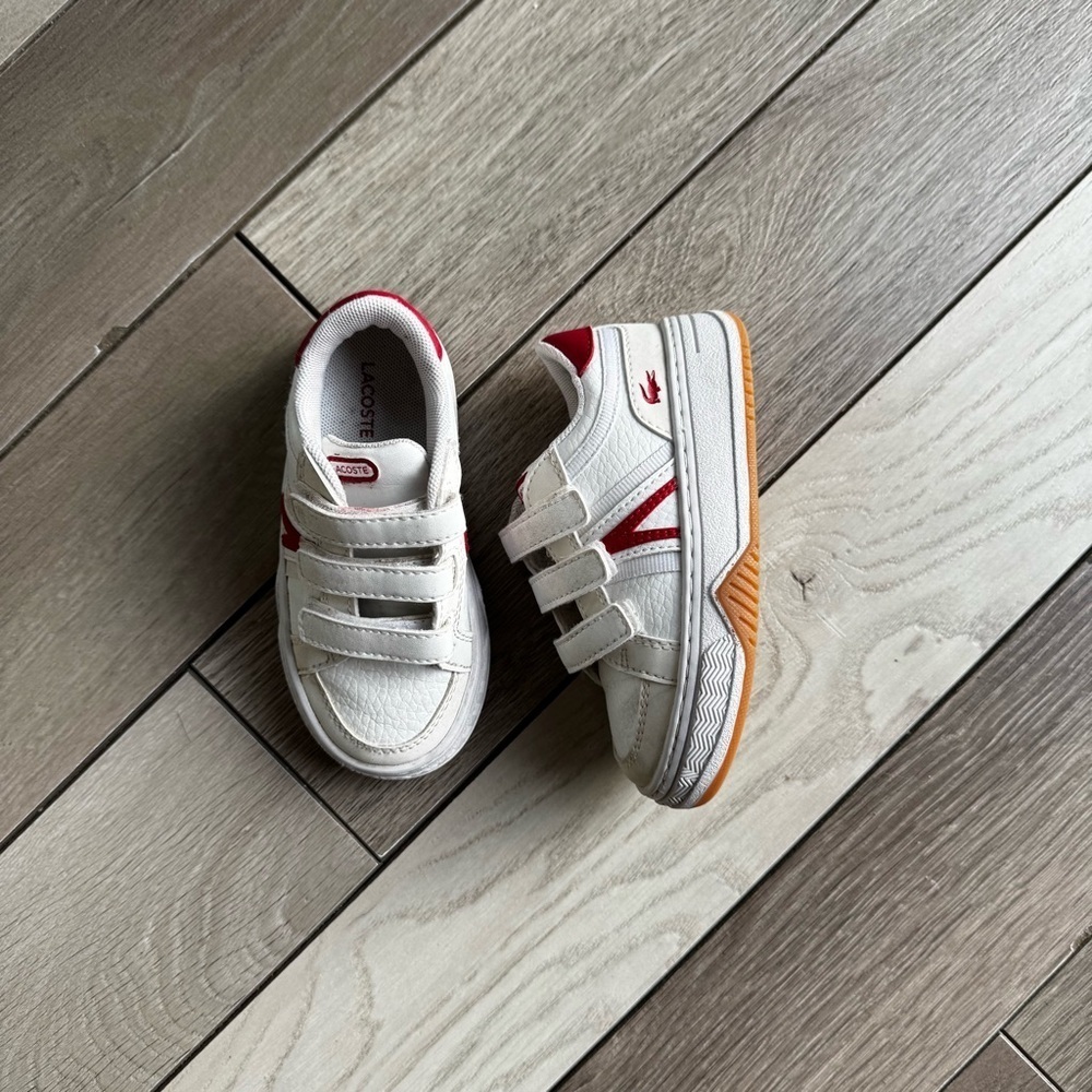 Lacoste toodlers L001 Sneakers | Size: 7 | Good Condition